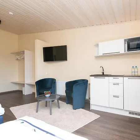 Otel Kulalistemaja *